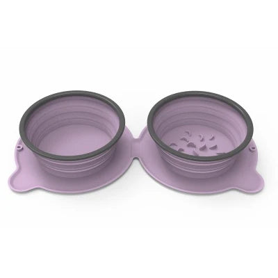 Foldable feeding station for on the go