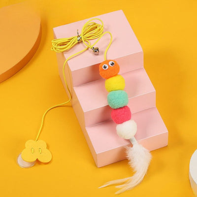 Hanging cat toy